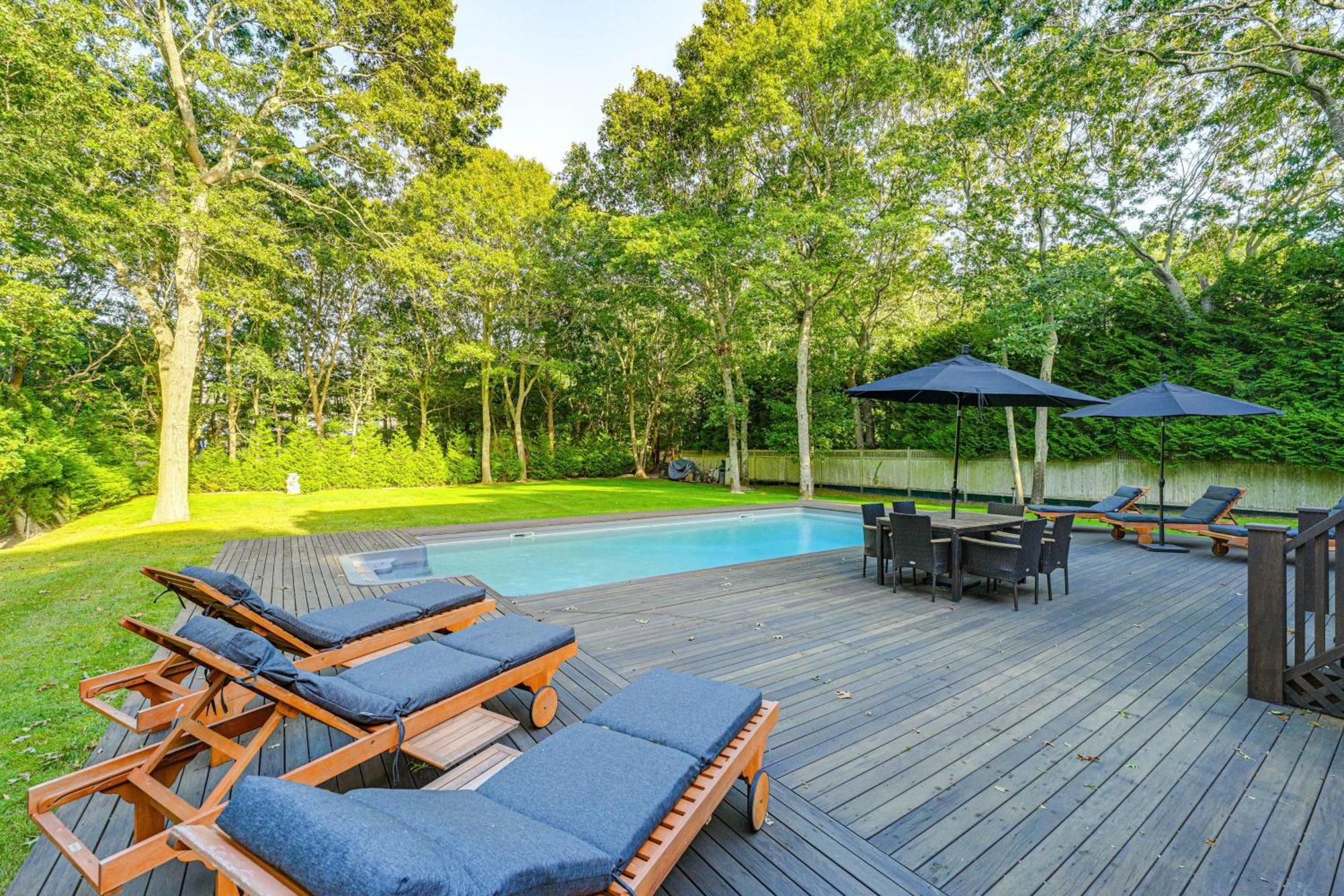 2 Mi To Beach Dog-Friendly Home In Wainscott! Eksteriør billede